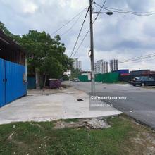 Commercial land at Batu 14 Puchong Jalan Bunga Raya for sales