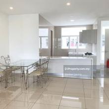 Nice Unit Higher Floor To Sale 