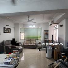 Low Floor, Good Condition, 2 Carparks @ Kelana Puteri Condo