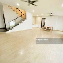 Partly furnished bungalow, 6 room 6 bath, easy access, limited unit 