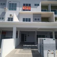 Townhouse for Sale @ Lapangan Siber, Ipoh