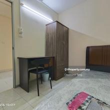 Flora Damansara Lelaki Single Room Available Fully Furnished Block H