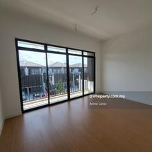 Semi D Facade, Brand new unit