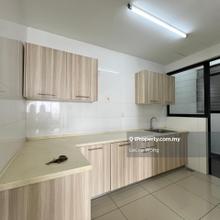 Partly Furnished D'aman Residence 1076sf Puchong Taman Mas