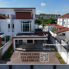 2.5 Storey Semi D For Sale in Miri