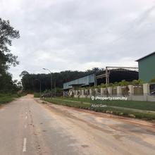 Easy access to Latar Highway