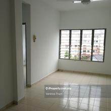 Pangsapuri Lili (Apartmen Lili) - full Tiles up