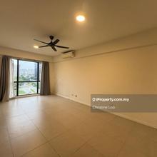 Nova Saujana Condominium Ara Damansara for Rent.Next to Pool.5th Floor