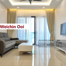 Queens Residences 1200sf Garden Unit For Sale