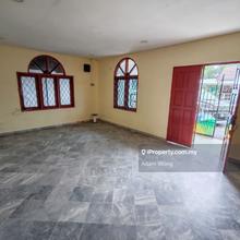 Town Area 5 Bedrooms Single Storey Semi D Kampung Raja For Rent