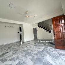 Squarish living room, 20x65, Well-maintained