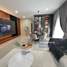 Corner unit house