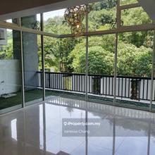 Duplex homes Living in Damansara Perdana!