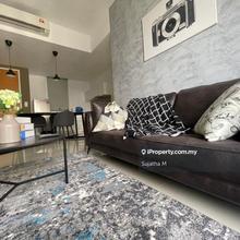 Move-In Ready, Fully Furnished Modern Apartment