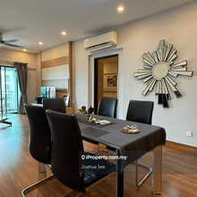 Fully Refurbished and I D Renovated Unit in Palmville 
