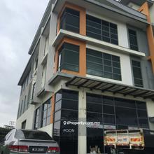 Tiong nam semi-d factory for rent in shah alam sek 15