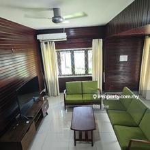 Corner terrace house at Bamflyde for rent