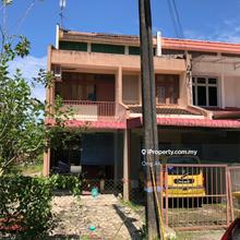 Terrace house for Sale