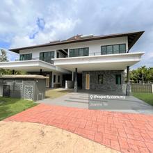 Semi-D house for Sale
