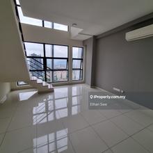Duplex/Freehold/Unblocked view/Semi Furnished/Well Kept Best Deal Unit