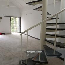 1.5 storey house for rent!!
