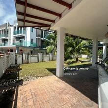 2.5 Storey Endlot with Big Land, Great Deal, Prime Location, Quiet