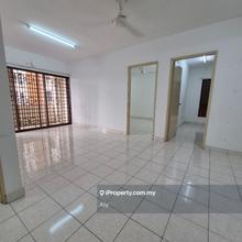 Palm Spring @ Kota Damansara Good Condition Unit for Rent