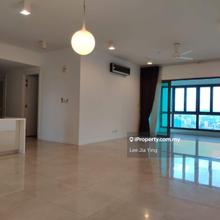 High floor.Magneficent view.Clean and good condition.Private lift.