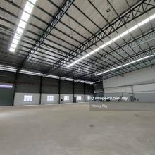 1.5 Storey Semi D Warehouse Taman Ria Jaya Corner Lot For Rent