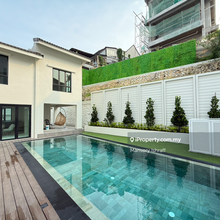 Live the Exclusive Life Fully Renovated Bungalow with Private Pool