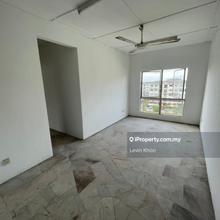 Murah Apartment Bandar Country Homes ,Pangsapuri Las Palma,Blok Palas 