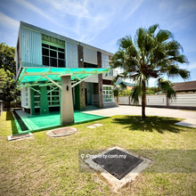 Charming Double-Storey Bungalow in Jesselton Heights.