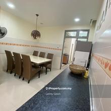 All Season Park mid floor 1222sft fully furnished 2 carparks