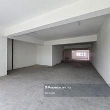 Shop lot for rent at Bandar Adda Height
