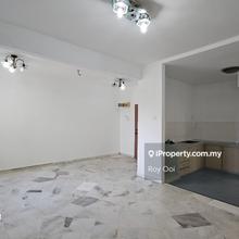 Freehold 850 sqft Starville Apartment USJ Subang Jaya For Sale