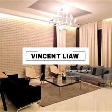 3 storey renovated zero lot bungalow 