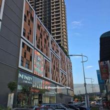 Seventeen Residence partially furnished for Sale