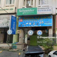 Kepong desa aman puri 2nd floor office sale main road freehold tenant