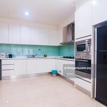 Nice unit, newly painted, furnished
