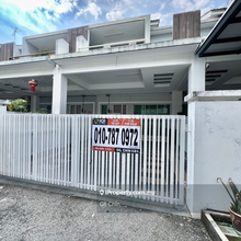 Bandar Seri Botani Lapangan Raya Double Storey House For Rent