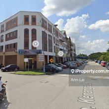 Facing Main Road - Freehold - Intermediate Lot