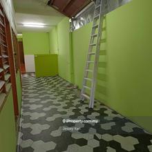 Alor akar terrace for rent - available in may 25