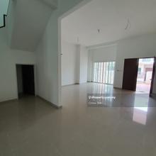Unfurnished Unit 2 Storey Terrace House @Batu Maung