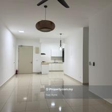 Aircond l 4 room l 2 park. Condominium Opal Residence for rent