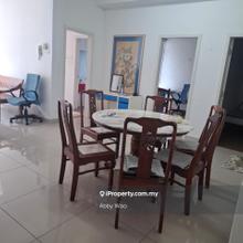 Utropolis Glenmarie Uow university ( furnished 3 rooms 2bath 2 parking
