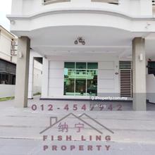 Taman Desa Juru 2 Story Semi D With Partially Furnished.