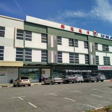 3 Storey Shophouse For Sale at East Gatecity 9th Mile, Penrissen Road