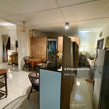 Oug /Taman United 2 Storey Semi D Facing Main Road for Sale 