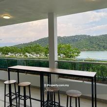 Queens residence queensbay 1639sf seaview move in condition rare nice