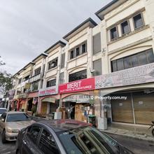 Facing Road 2 Combining Unit 3 Storey Shoplot Town Area Kangar Perlis